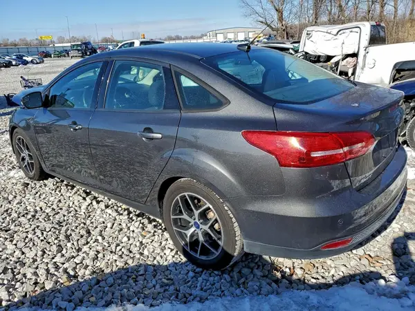 1FADP3H23HL299505 2017 FORD FOCUS - Image 2
