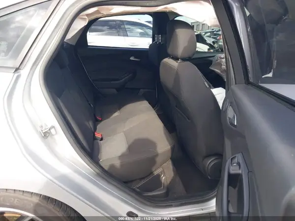 1FADP3H23HL303858 2017 FORD FOCUS - Image 8