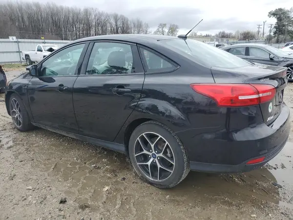 1FADP3H23JL215009 2018 FORD FOCUS - Image 2