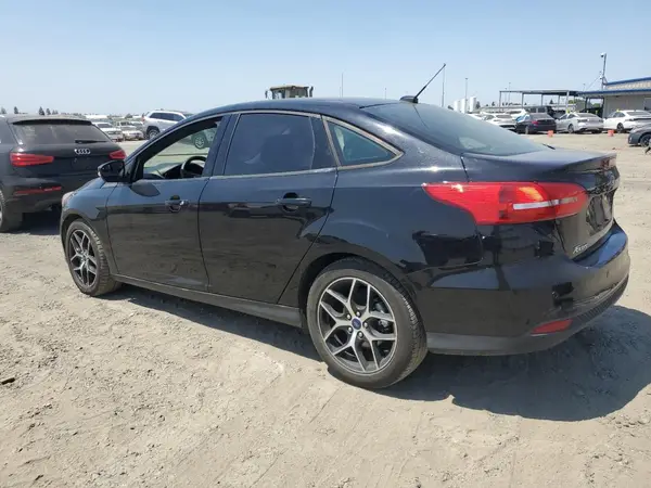 1FADP3H23JL223935 2018 FORD FOCUS - Image 2
