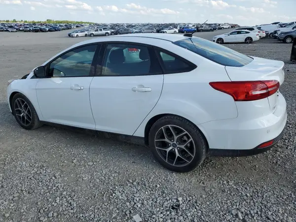 1FADP3H23JL226303 2018 FORD FOCUS - Image 2
