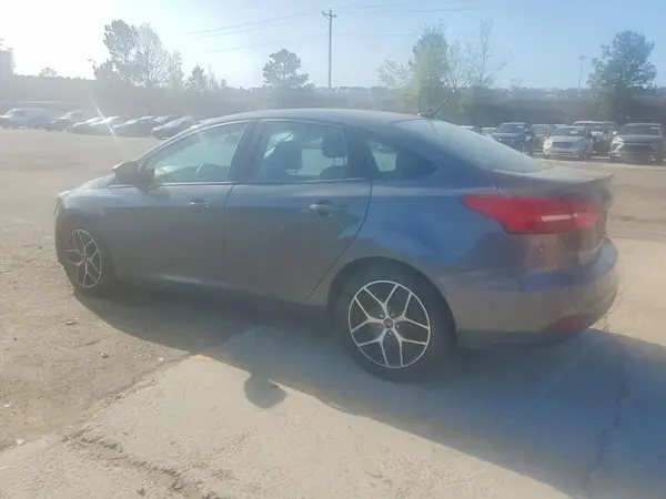 1FADP3H23JL237611 2018 FORD FOCUS - Image 2