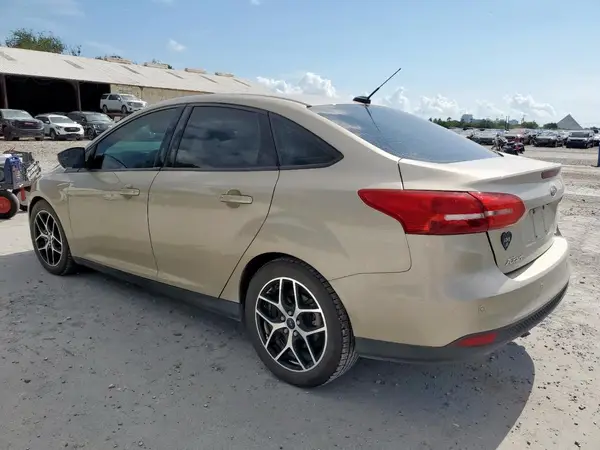1FADP3H23JL277526 2018 FORD FOCUS - Image 2