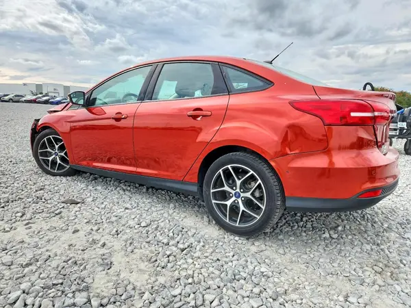 1FADP3H23JL283908 2018 FORD FOCUS - Image 2