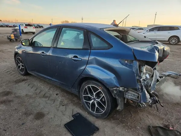 1FADP3H23JL293001 2018 FORD FOCUS - Image 2