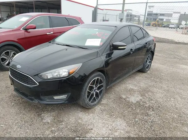 1FADP3H23JL312775 2018 FORD FOCUS - Image 2