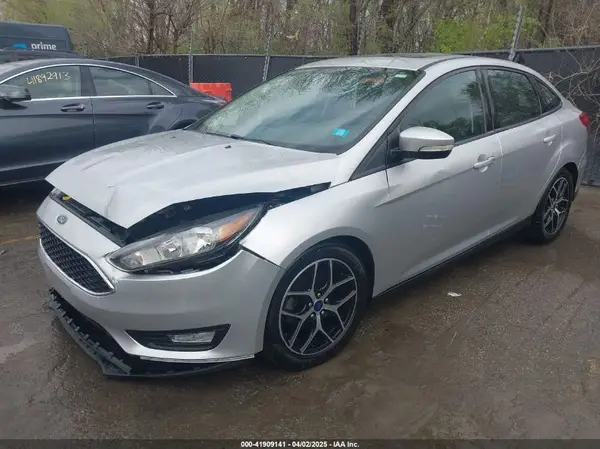 1FADP3H24HL249695 2017 FORD FOCUS - Image 2
