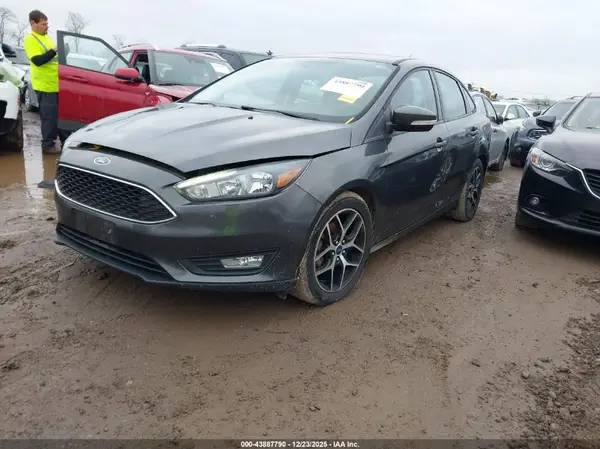 1FADP3H24HL260289 2017 FORD FOCUS - Image 2