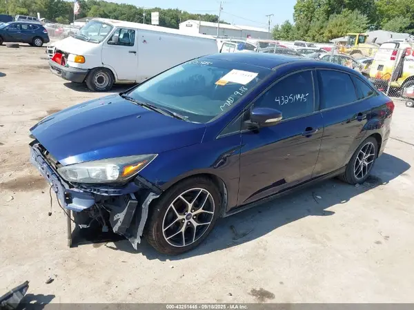 1FADP3H24HL302430 2017 FORD FOCUS - Image 2