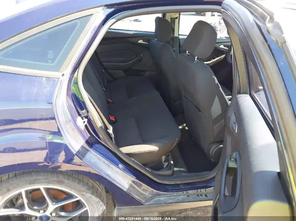 1FADP3H24HL302430 2017 FORD FOCUS - Image 8