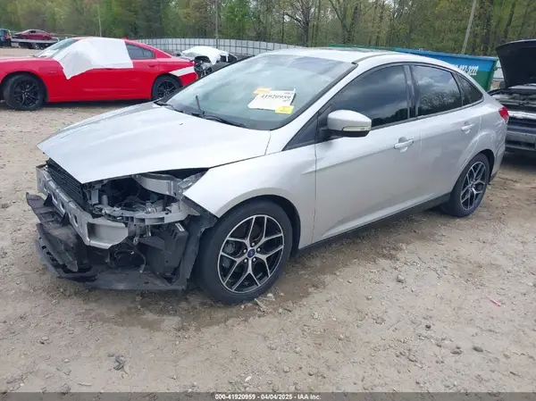 1FADP3H24JL200762 2018 FORD FOCUS - Image 2