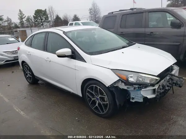 1FADP3H24JL200826 2018 FORD FOCUS - Image 1