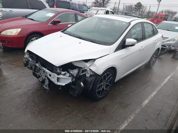 1FADP3H24JL200826 2018 FORD FOCUS - Image 2