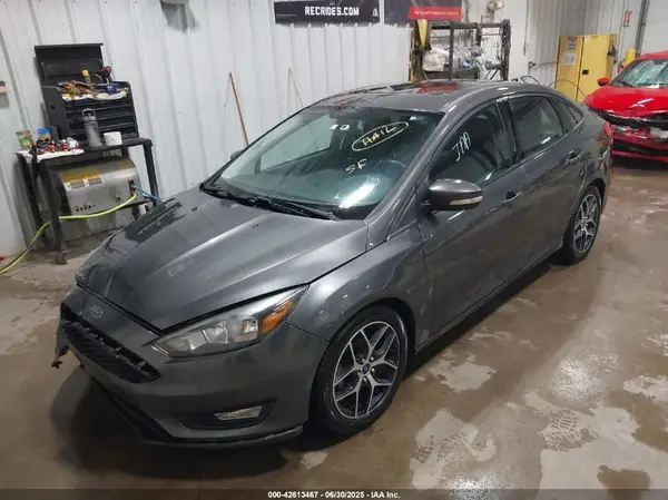 1FADP3H24JL205041 2018 FORD FOCUS - Image 2