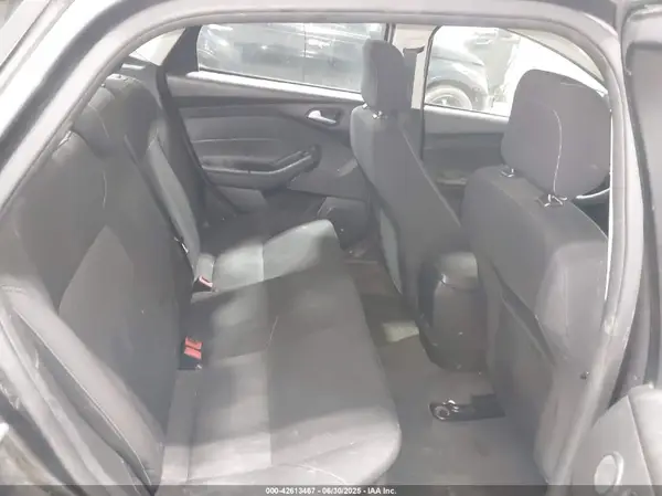 1FADP3H24JL205041 2018 FORD FOCUS - Image 8
