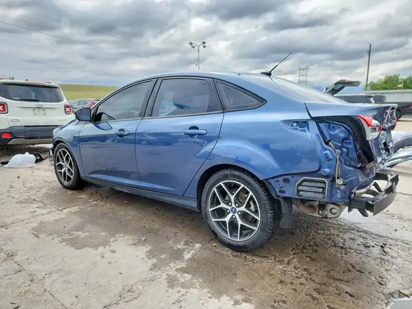 1FADP3H24JL217058 2018 FORD FOCUS - Image 2
