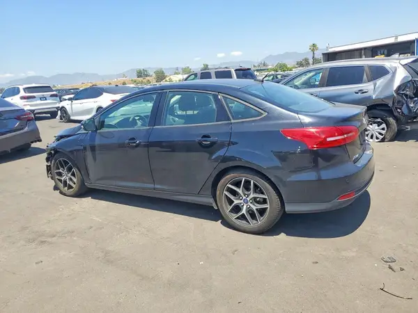 1FADP3H24JL221370 2018 FORD FOCUS - Image 2