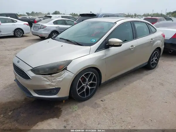 1FADP3H24JL229257 2018 FORD FOCUS - Image 2