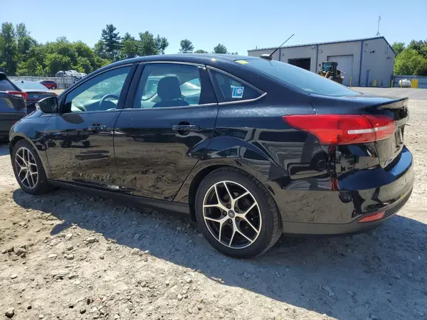 1FADP3H24JL233745 2018 FORD FOCUS - Image 2