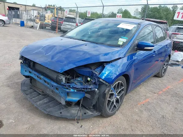 1FADP3H24JL242560 2018 FORD FOCUS - Image 2