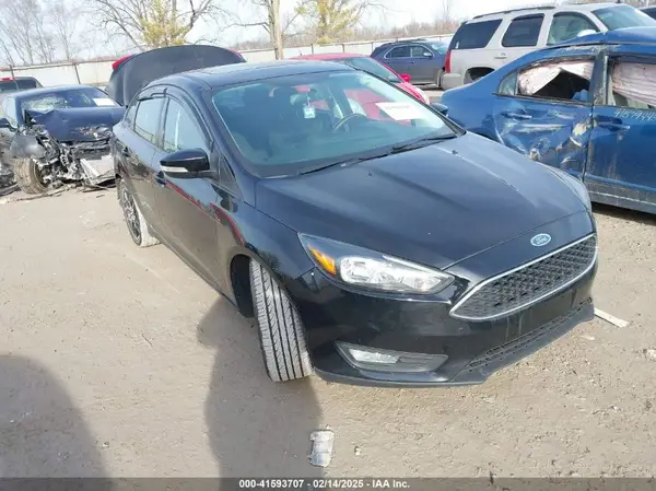 1FADP3H24JL255213 2018 FORD FOCUS - Image 1