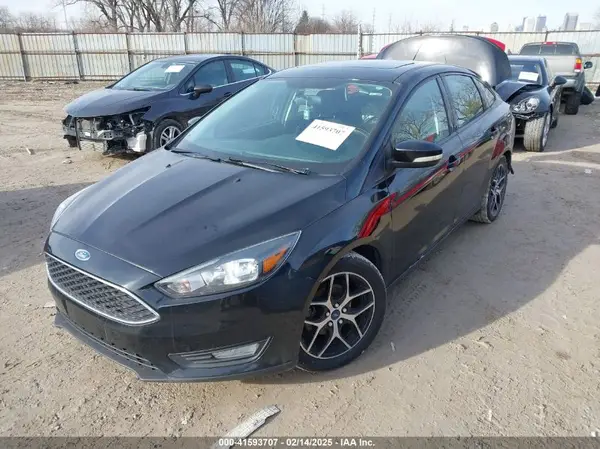 1FADP3H24JL255213 2018 FORD FOCUS - Image 2