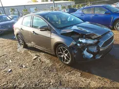 1FADP3H24JL261917 2018 FORD FOCUS
