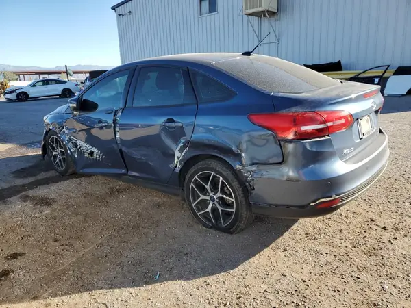 1FADP3H24JL282928 2018 FORD FOCUS - Image 2