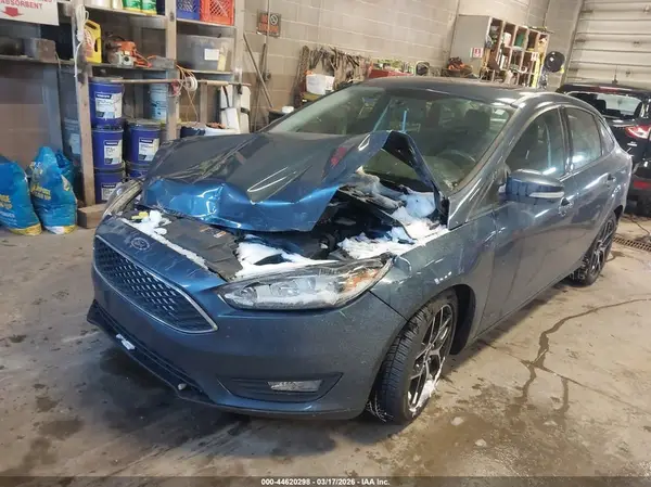 1FADP3H24JL285702 2018 FORD FOCUS - Image 2