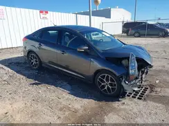 1FADP3H24JL301106 2018 FORD FOCUS