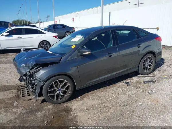1FADP3H24JL301106 2018 FORD FOCUS - Image 2