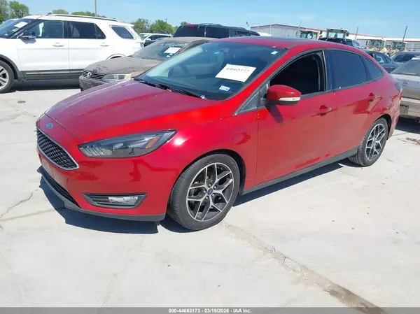 1FADP3H24JL303003 2018 FORD FOCUS - Image 2