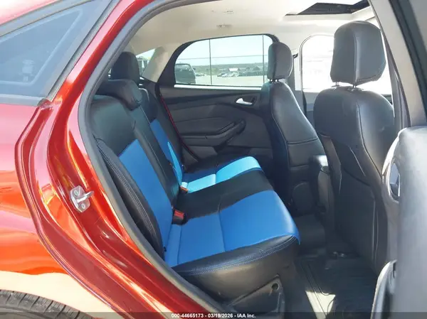 1FADP3H24JL303003 2018 FORD FOCUS - Image 8