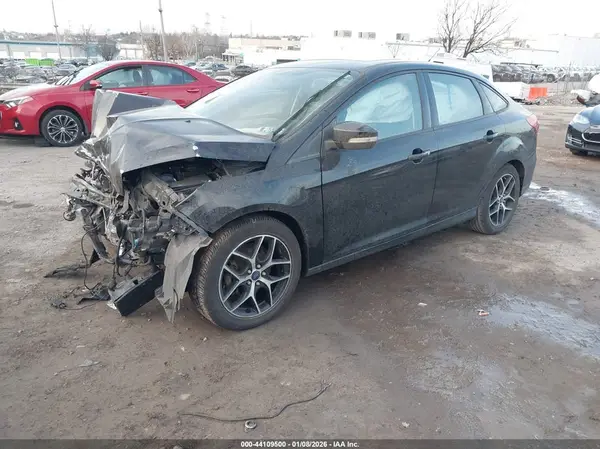 1FADP3H24JL307178 2018 FORD FOCUS - Image 2
