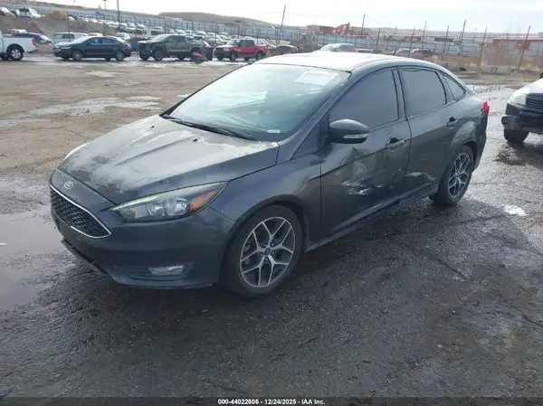 1FADP3H24JL312459 2018 FORD FOCUS - Image 2