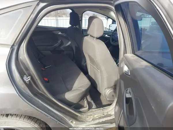 1FADP3H24JL312459 2018 FORD FOCUS - Image 8