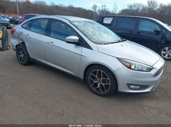 1FADP3H25HL201042 2017 FORD FOCUS - Image 1