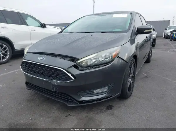 1FADP3H25HL219699 2017 FORD FOCUS - Image 2