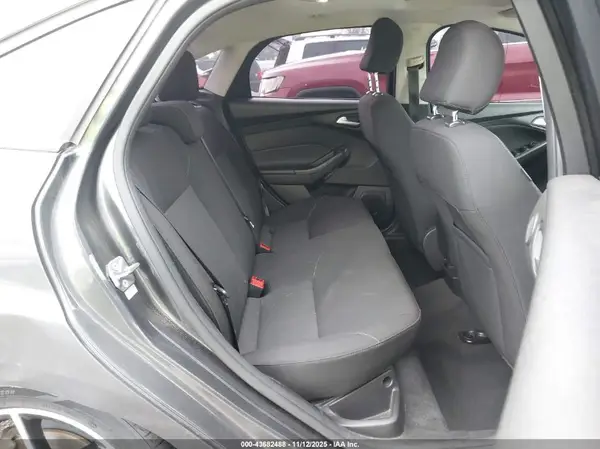 1FADP3H25HL219699 2017 FORD FOCUS - Image 8