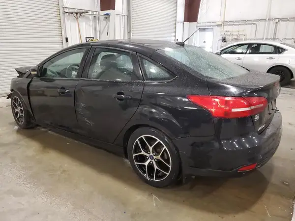 1FADP3H25HL231982 2017 FORD FOCUS - Image 2