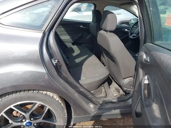 1FADP3H25HL238334 2017 FORD FOCUS - Image 8