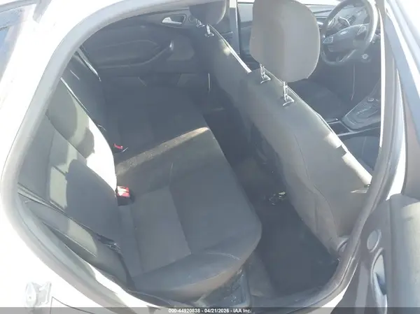 1FADP3H25HL248331 2017 FORD FOCUS - Image 8