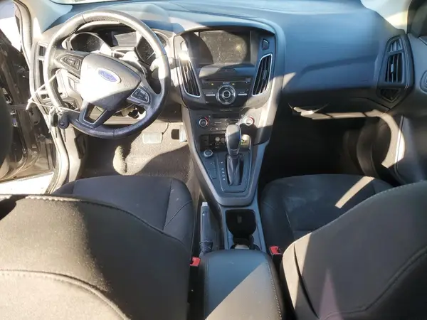 1FADP3H25HL290241 2017 FORD FOCUS - Image 8