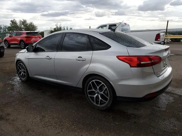 1FADP3H25HL296198 2017 FORD FOCUS - Image 2