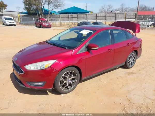 1FADP3H25HL318880 2017 FORD FOCUS - Image 2