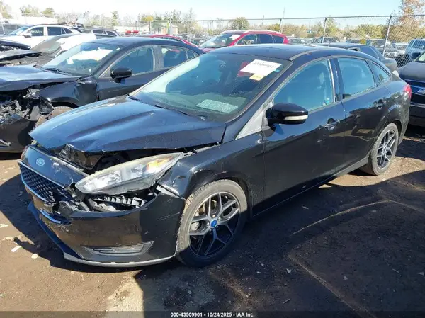 1FADP3H25HL328096 2017 FORD FOCUS - Image 2