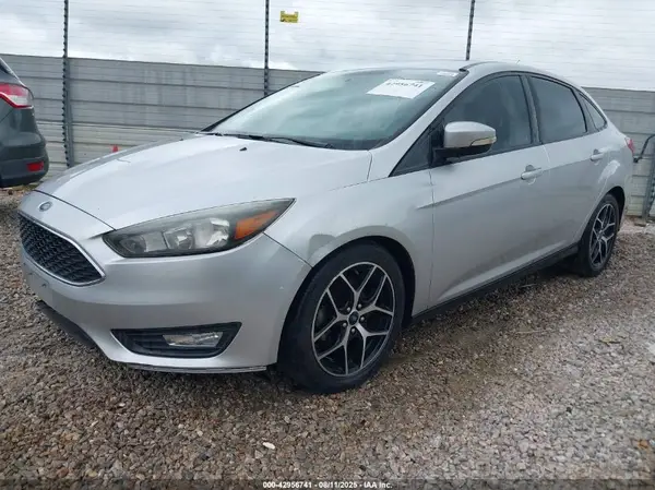 1FADP3H25HL341902 2017 FORD FOCUS - Image 2