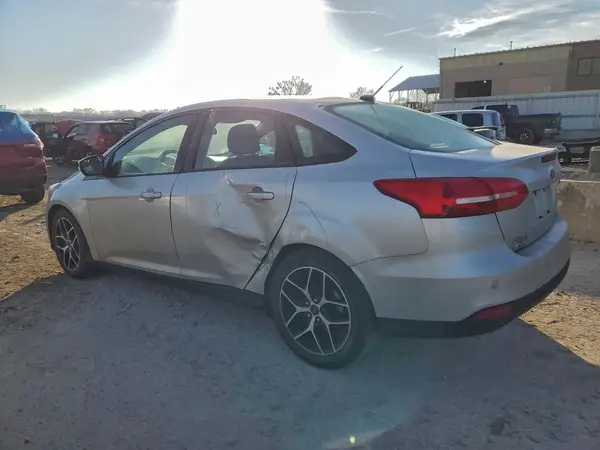 1FADP3H25JL223189 2018 FORD FOCUS - Image 2