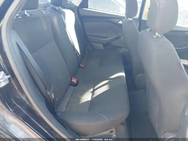 1FADP3H25JL226609 2018 FORD FOCUS - Image 8