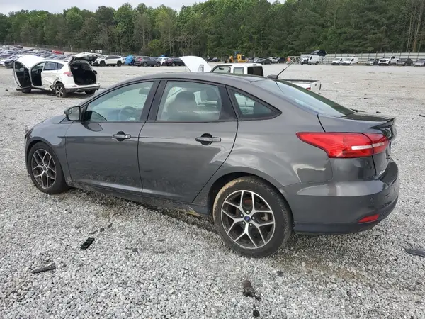 1FADP3H25JL276460 2018 FORD FOCUS - Image 2